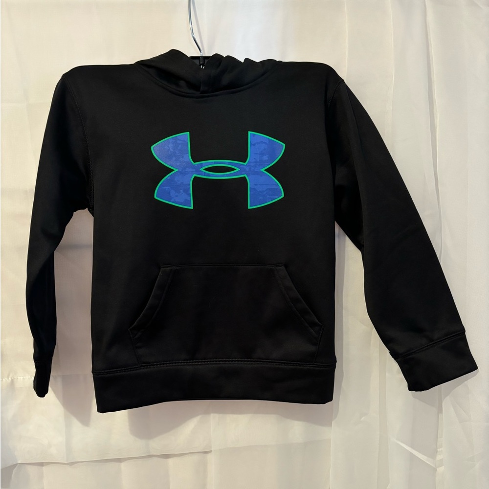 Under Armour Boys Black Hoodie Size‎ 6